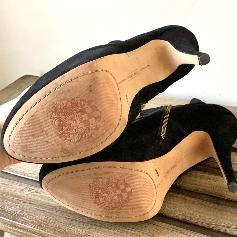 Vince Camuto Black Dolly Suede Booties Gold Button - Picture 4 of 7